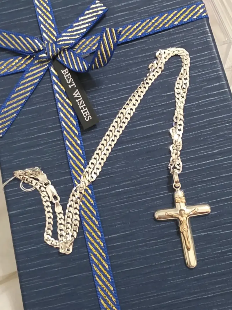 Cadena de plata con cruz colgante de oro - 2