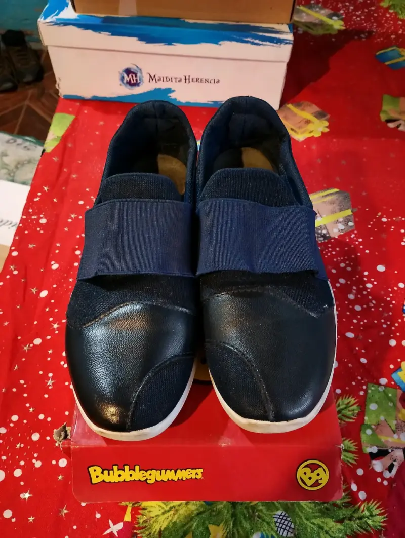 Zapatillas azul marino para mujer - 1