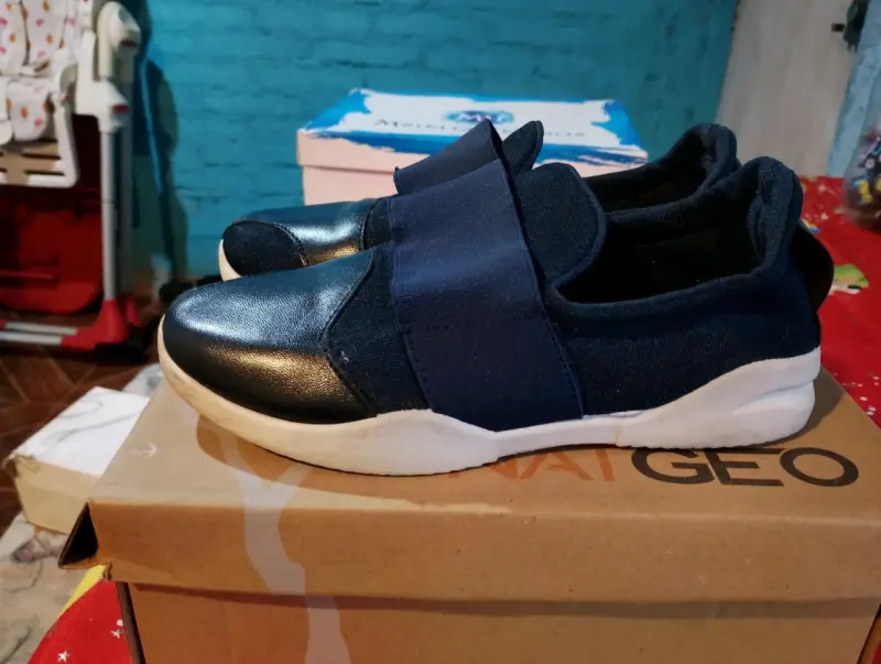 Zapatillas azul marino para mujer - 2