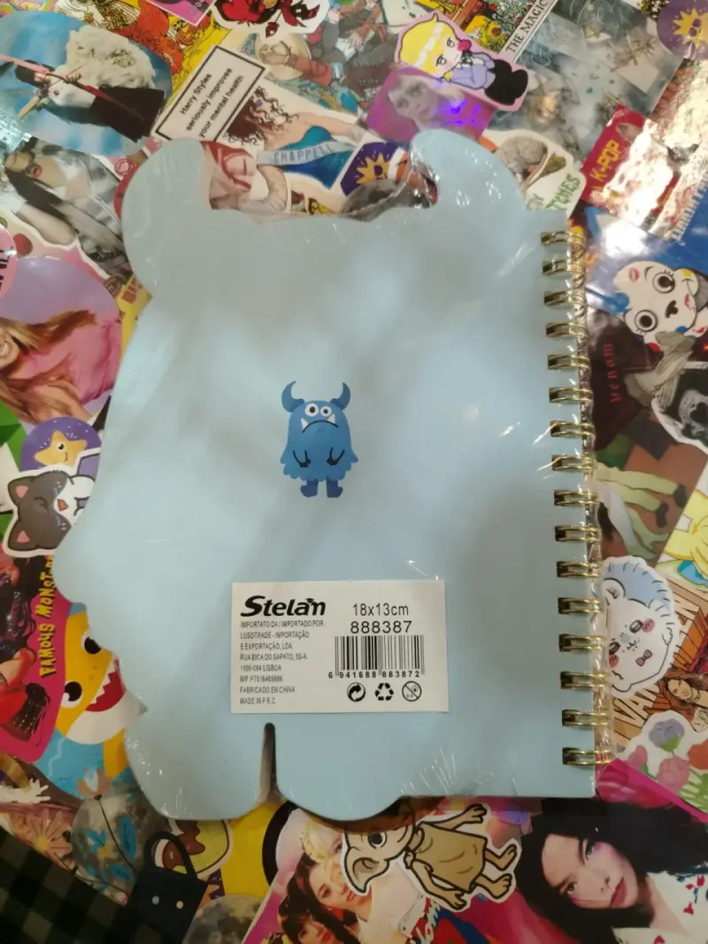 Cuaderno espiral con diseño de monstruo azul - 2