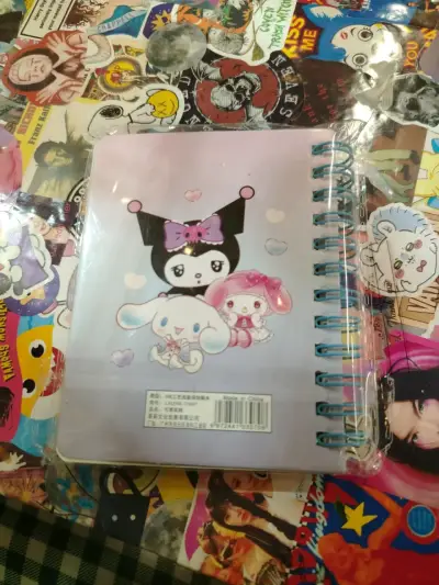 Cuaderno kawaii con diseño de Cinnamoroll - miniatura 2