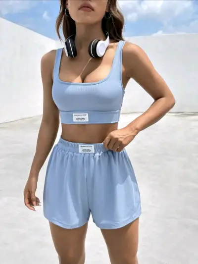 Conjunto deportivo azul claro para mujer - miniatura 1