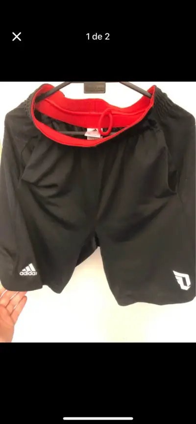 Shorts deportivos Adidas negros y rojos - miniatura 1