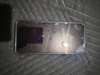 Samsung Galaxy A04 en buen estado - miniatura 2