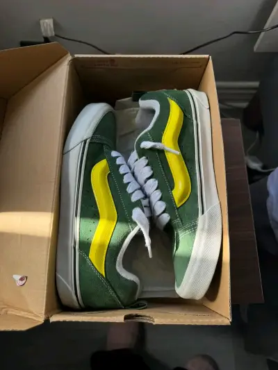 Zapatillas Vans Knu Skool Verdes con amarillo - miniatura 1