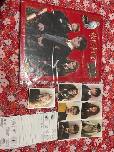 Álbum de cromos Harry Potter Panini + 100 Láminas - miniatura 1