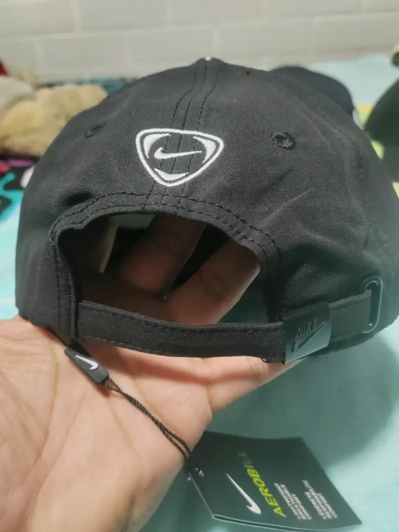 Gorra Nike negra unisex ajustable - 3