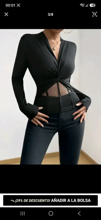 Top negro con diseño cruzado y transparencias - miniatura 3