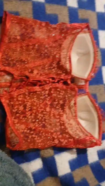 Corset rojo encaje bordado elegante - miniatura 2