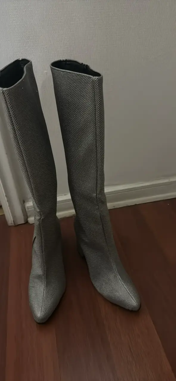 Botas altas plateadas con brillo - 2
