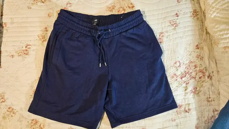 Shorts deportivos azul marino H&M - 1