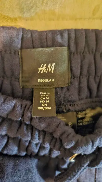 Shorts deportivos azul marino H&M - miniatura 2