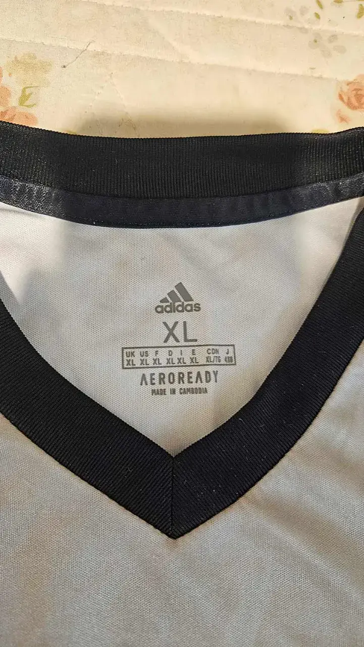 Camiseta Colo-Colo Adidas gris 2023 - 3