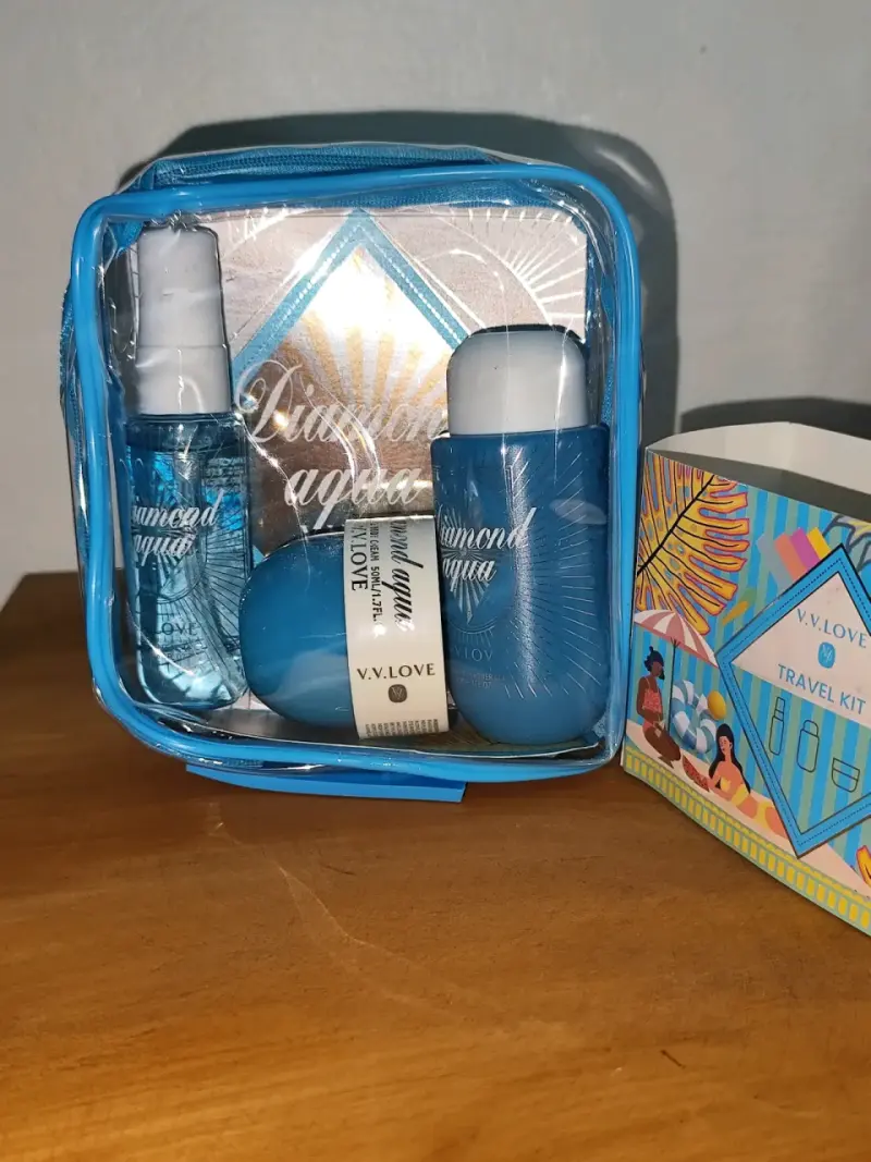 Kit de viaje V.V. Love Diamond Aqua - 1