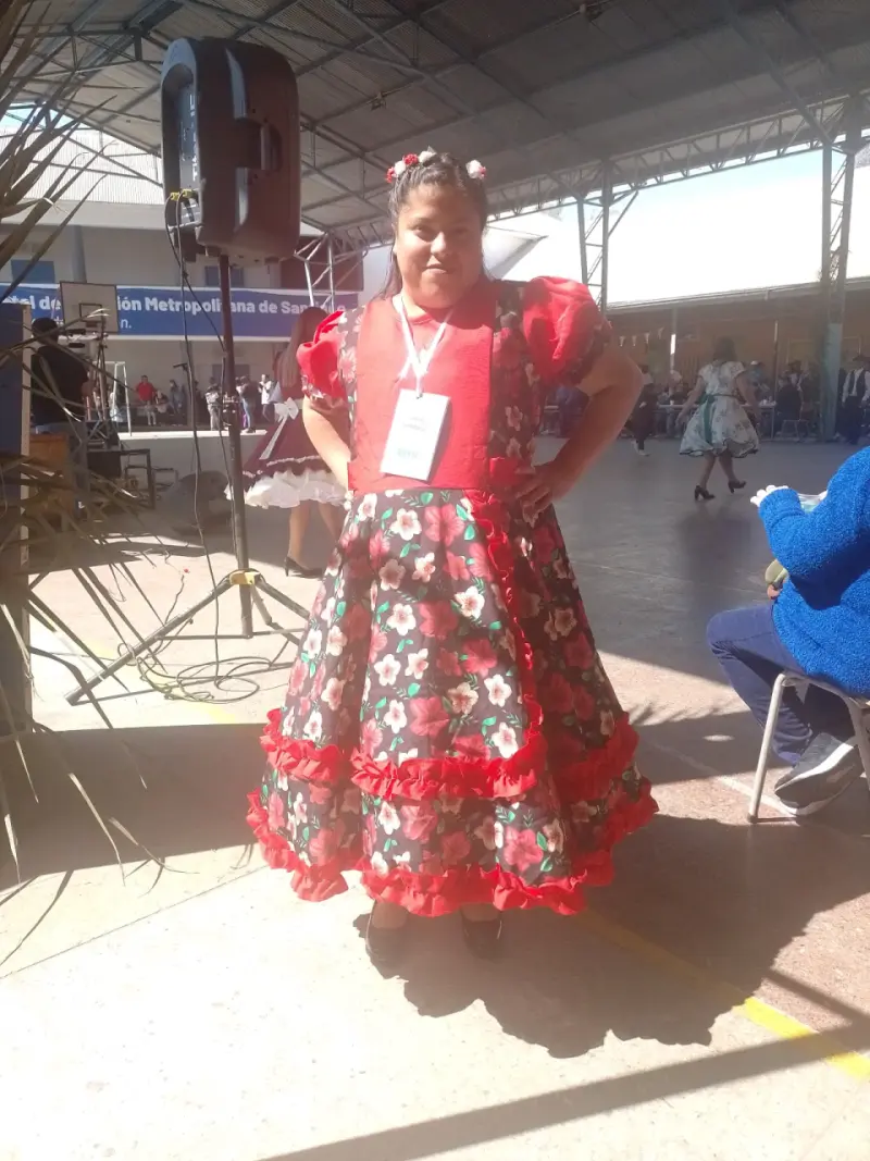 Vestido de huasa chilena floral rojo