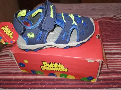 Sandalias Bubble Gummers para niños azul y verde - miniatura 1