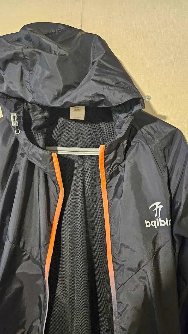 Chaqueta cortaviento negra con capucha Bqibin - 3