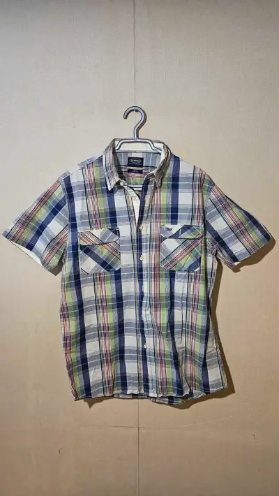Camisa a cuadros de manga corta para hombre - miniatura 1