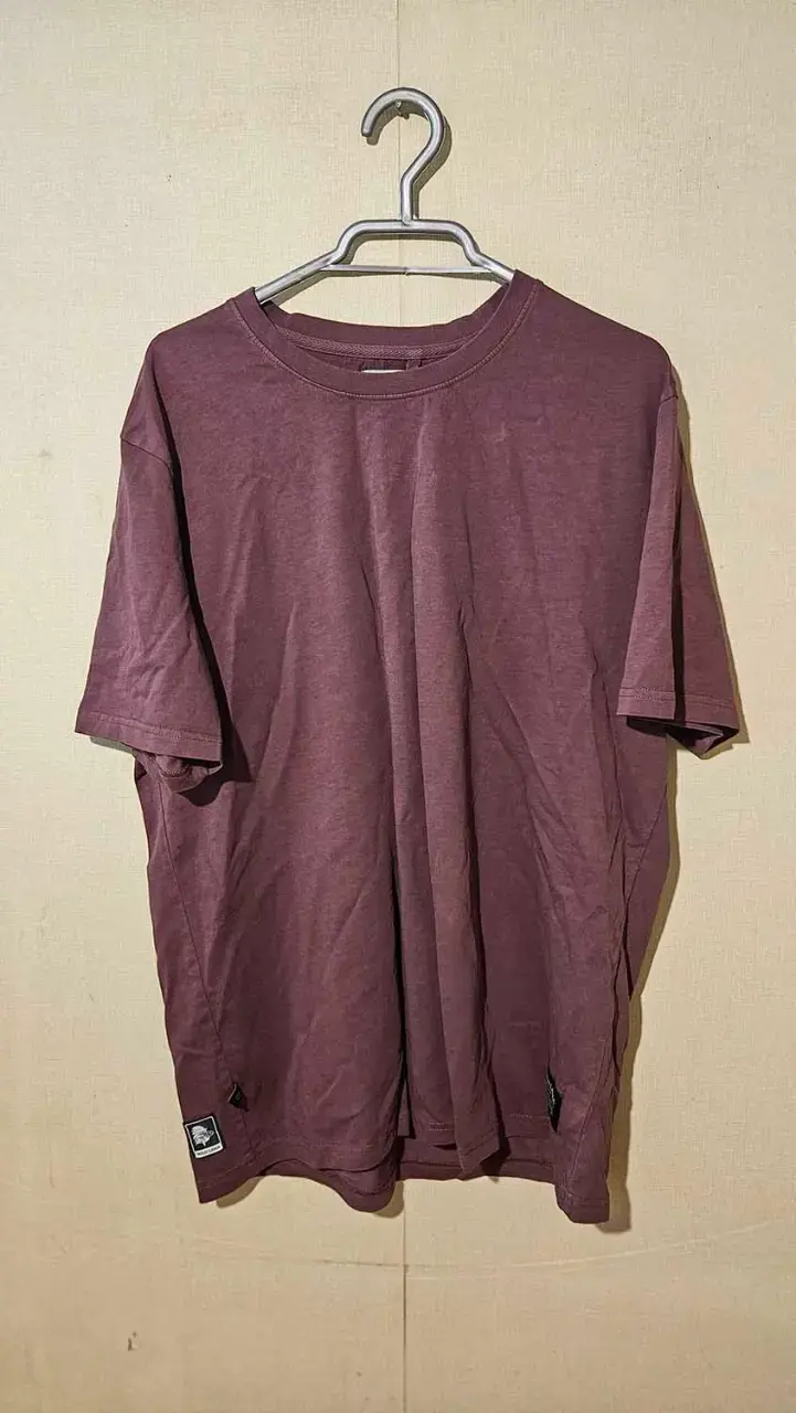 Polera burdeos de algodón para hombre
