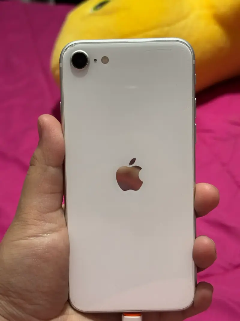 Iphone SE (2da generacion) - 2