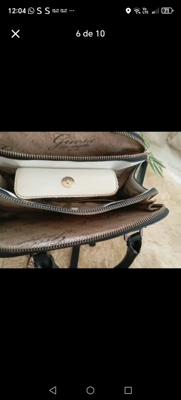 Bolso de mano blanco con logo y cadena - 6