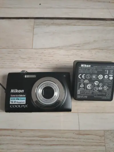 Cámara Nikon Coolpix 12MP con Zoom Óptico - miniatura 5