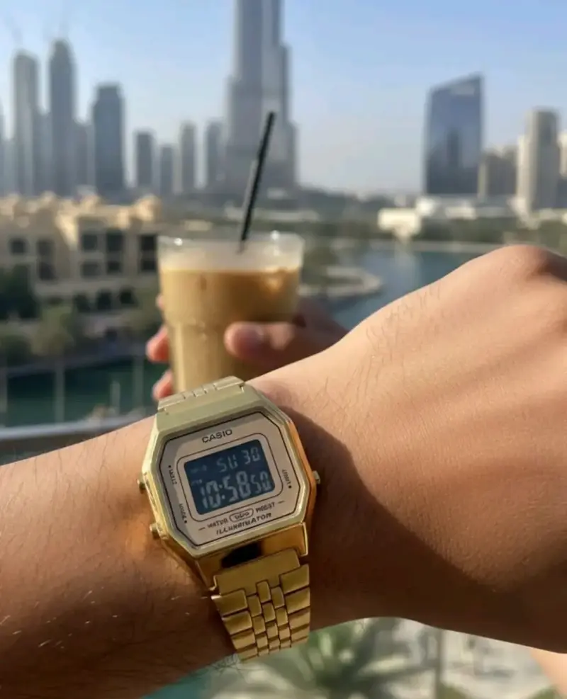 Reloj Casio Vintage LA-680WGA-9B Dorado - 3