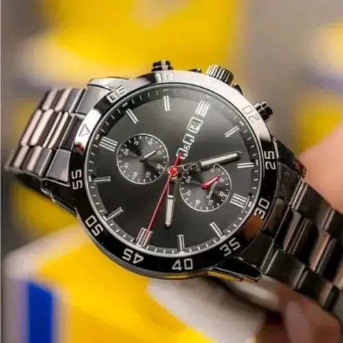 Reloj analógico Q&Q para hombre resistente al agua - 3