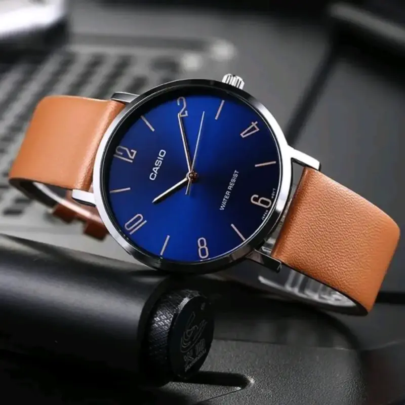 Reloj análogo Casio azul y cuero sintético - 2