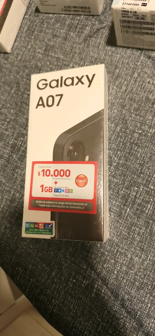 Smartphone Samsung Galaxy A07 nuevo y Honor X5C - 2