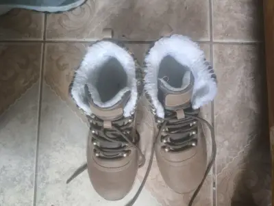 Botas de montaña beige con forro térmico - miniatura 2