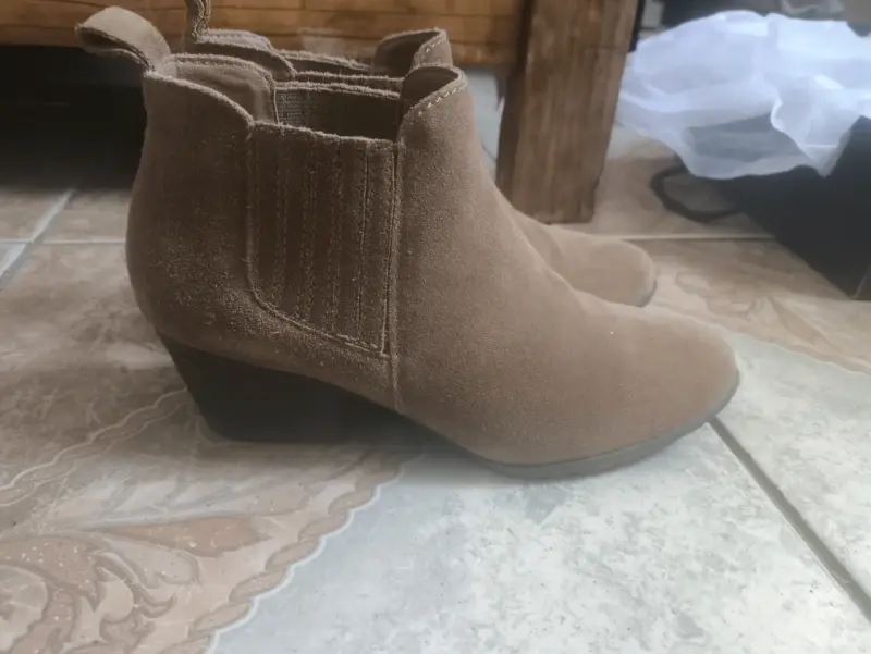 Botas de montaña beige con forro térmico - 4