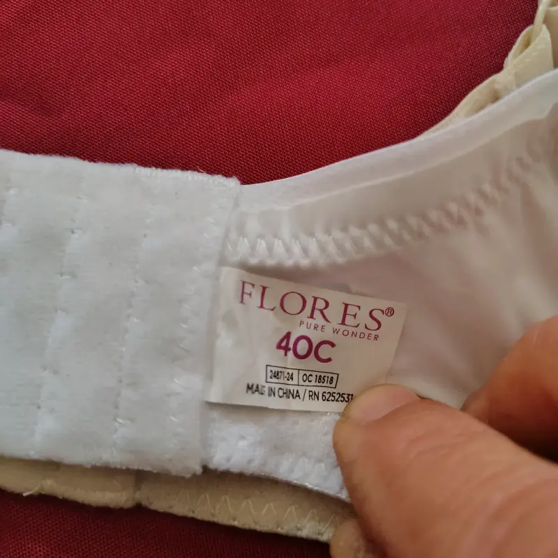 Sostén beige con soporte y tirantes ajustables - 2