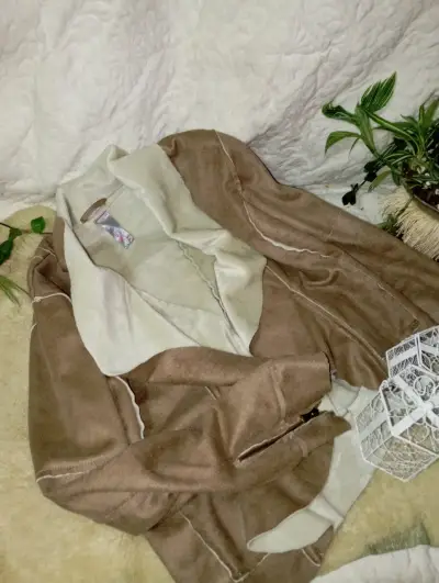 Chaqueta  de mujer calentita - miniatura 2