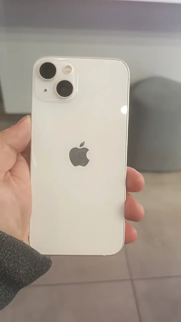 iPhone 13 128GB blanco en buen estado - 1