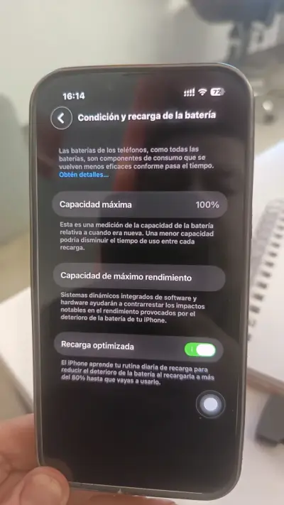 iPhone 13 128GB blanco en buen estado - miniatura 2