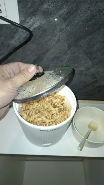 Olla eléctrica Weili con tapa de vidrio - miniatura 2