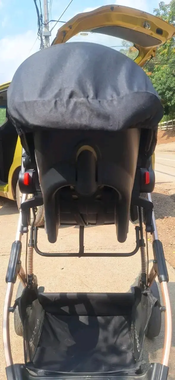 Coche de bebé con silla de auto, marca Bebesit - 5