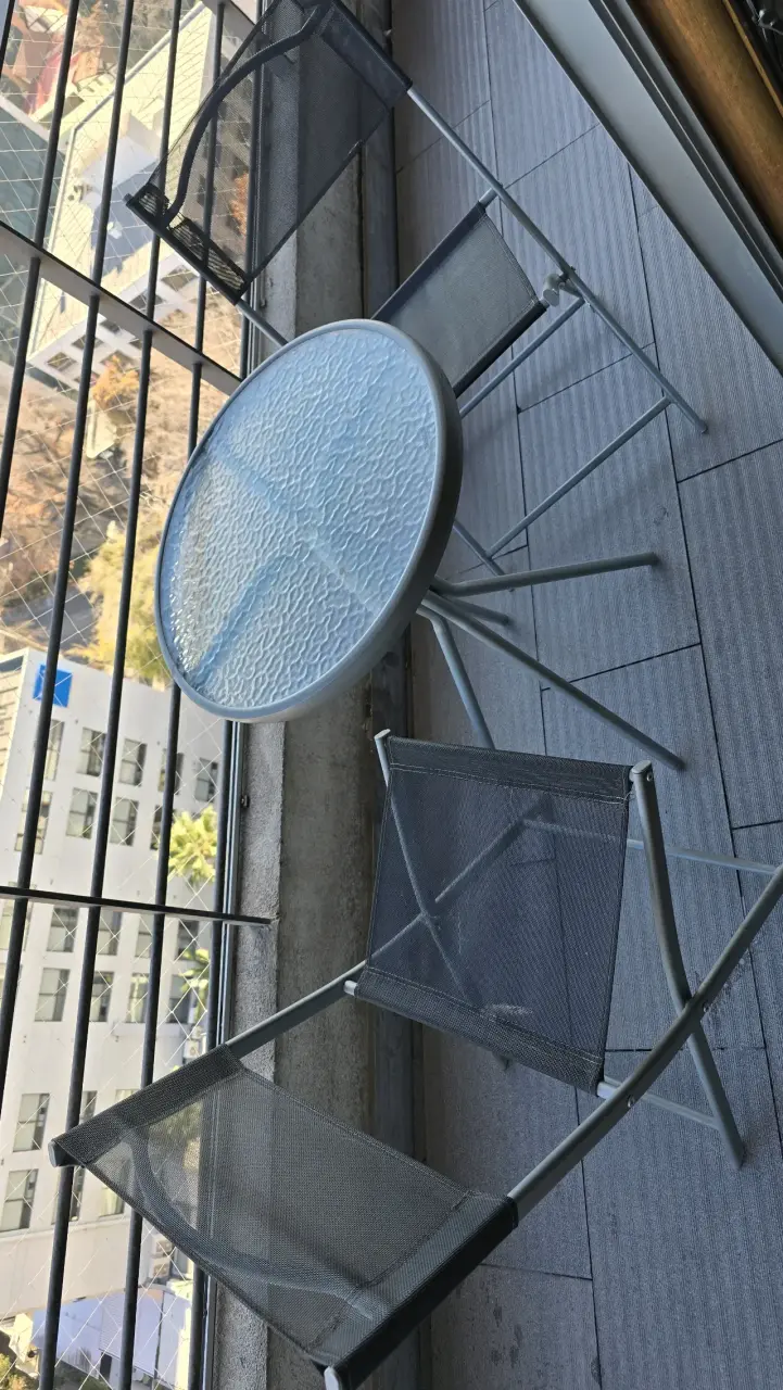 Juego de mesa y sillas de terraza plegables - 2