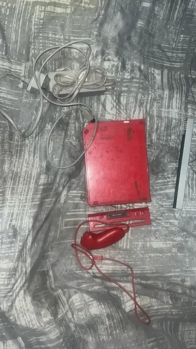 Consola Nintendo Wii roja con accesorios - miniatura 1