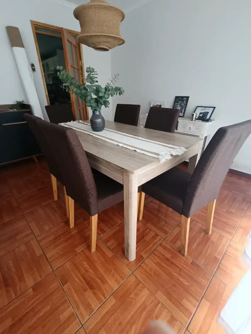 Juego de comedor con mesa y 6 sillas