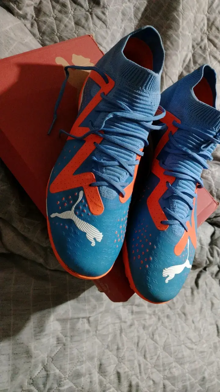Zapatillas deportivas Puma azul y naranja - 1