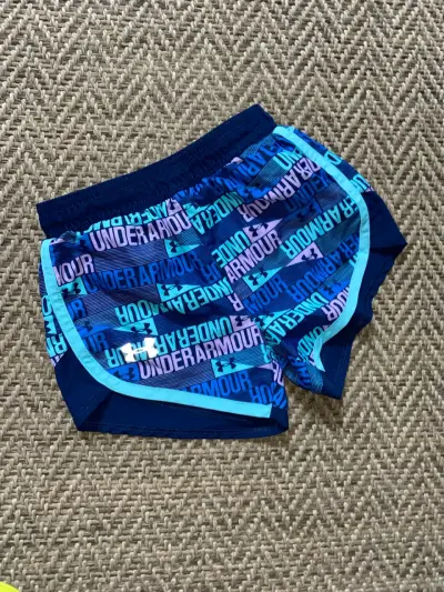 Shorts deportivos Under Armour azul estampado - miniatura 1