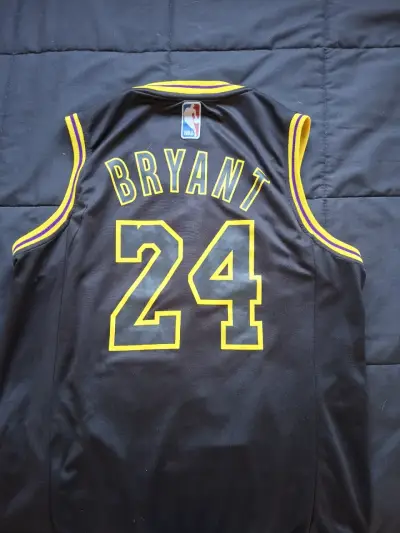 Camiseta NBA Lakers Kobe Bryant negra - miniatura 5