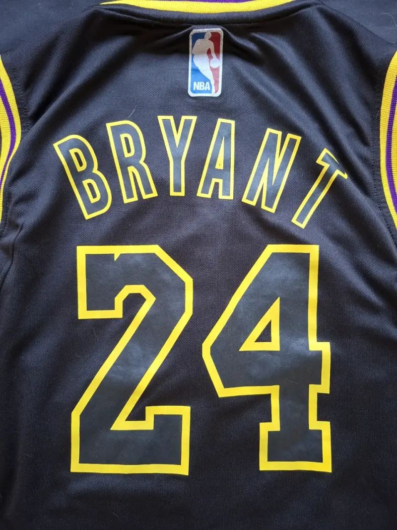 Camiseta NBA Lakers Kobe Bryant negra - 6