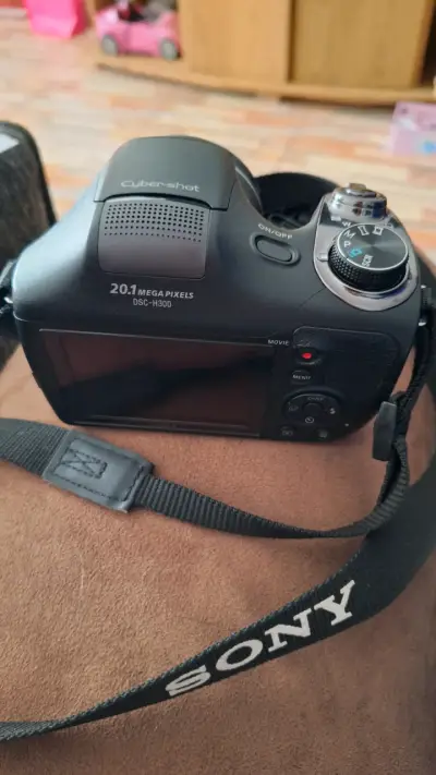 Cámara digital Sony con zoom óptico - miniatura 2