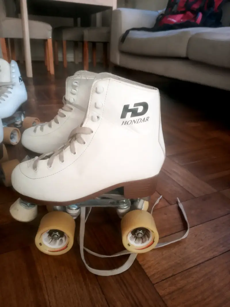 Patines de cuatro ruedas Hondar blancos