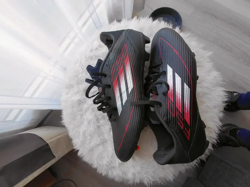 Adidas F50 - 1
