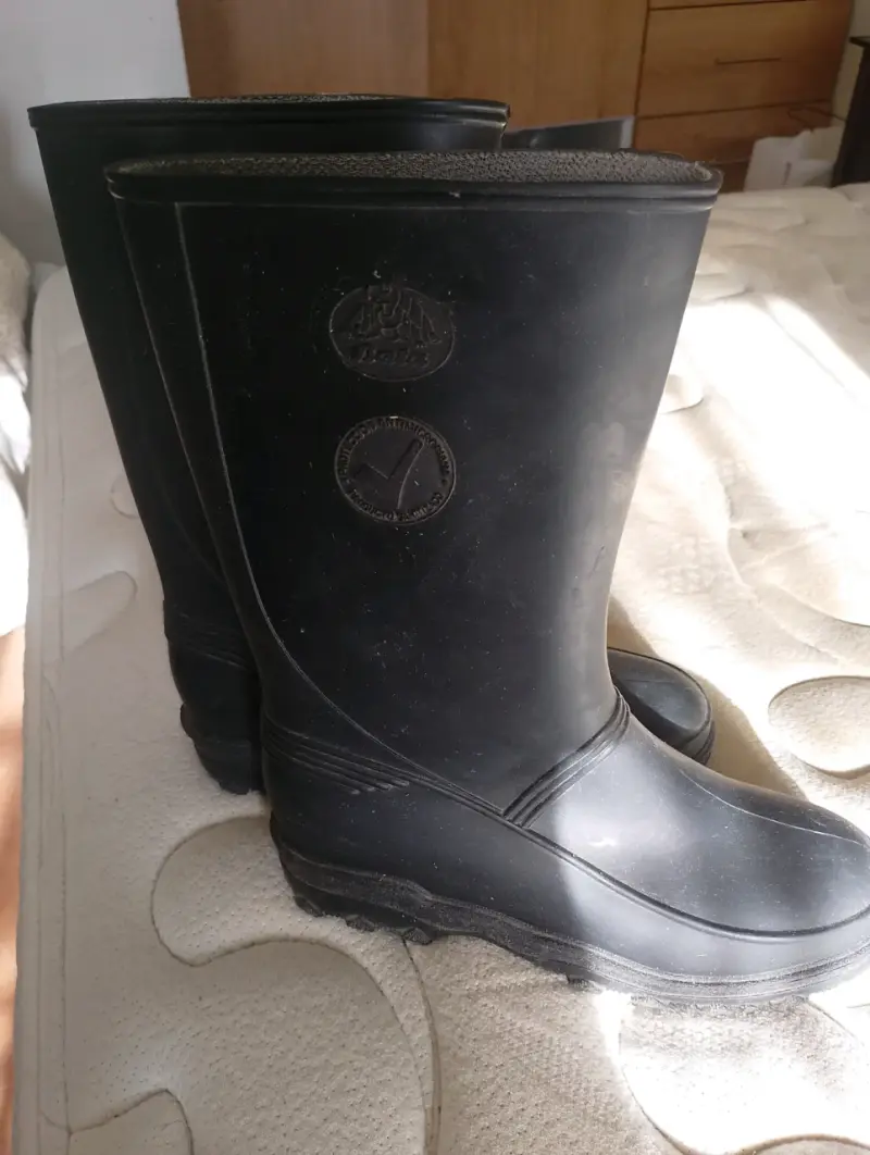 Botas de goma negras para lluvia - 1