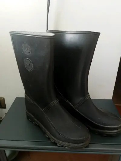 Botas de goma negras para lluvia - miniatura 2